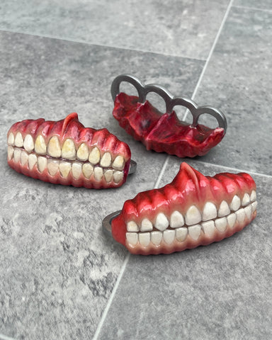 teeth knuckle duster